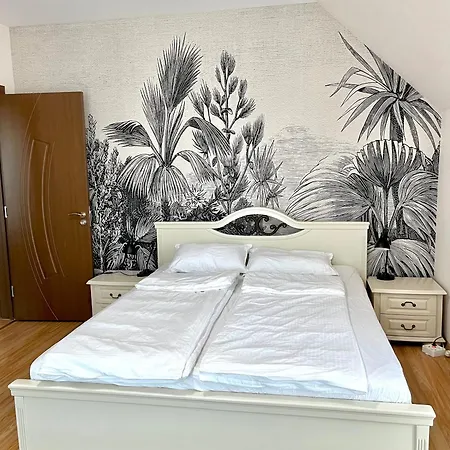 Golden Hermes Apartment