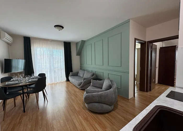 Golden Hermes Апартамент *